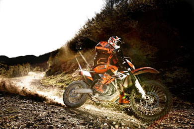 Moto fuoristrada nel Chianti, tra paesaggi e Chianti Classico