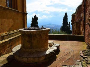 montalcino montepulciano pienza tour in tuscany chianti wine tours
