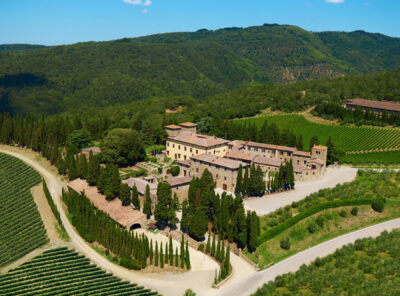 Cena in fattoria con tour delle cantine